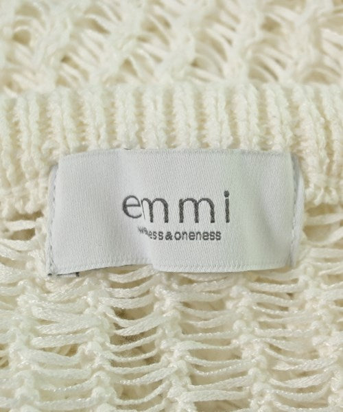 emmi เสื้อกันหนาว