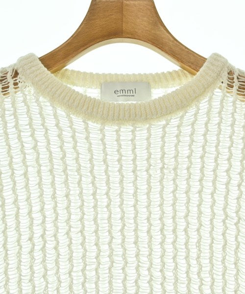 emmi เสื้อกันหนาว