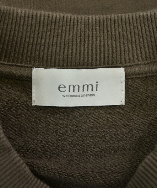emmi เสื้อสเวตเตอร์