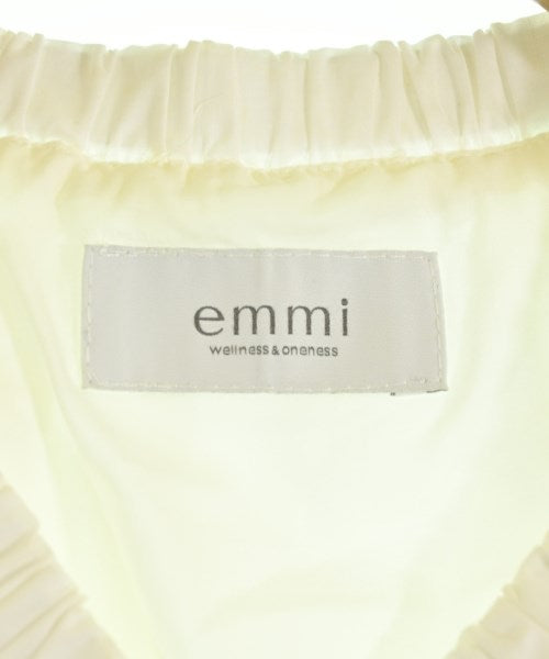 emmi เสื้อสตรี