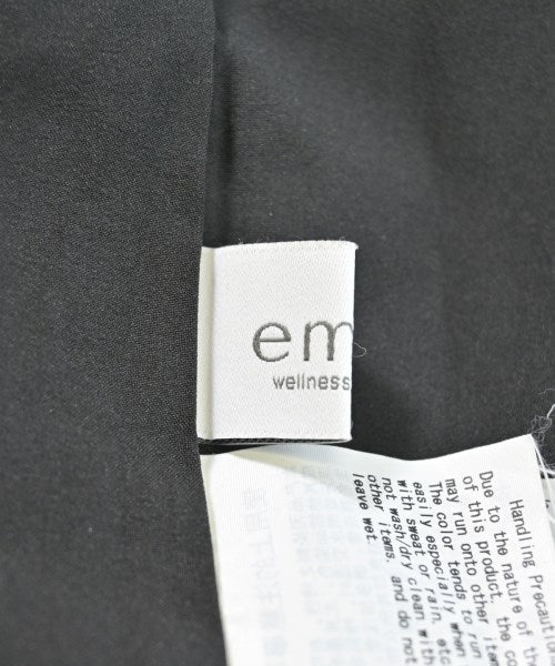 emmi ชุดเดรส
