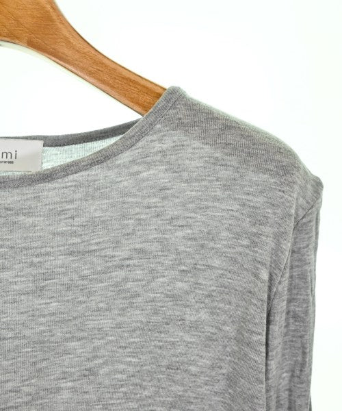 emmi เสื้อยืด/เสื้อท็อปส์