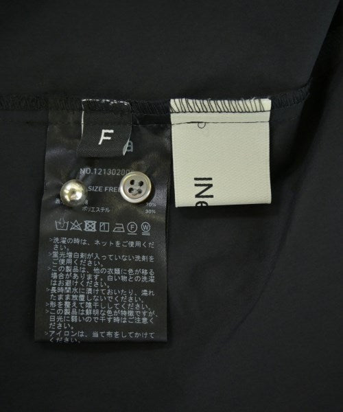 INella เสื้อลำลอง