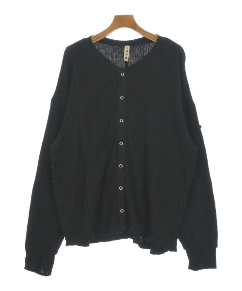 KOOI เสื้อยืด/เสื้อท็อปส์