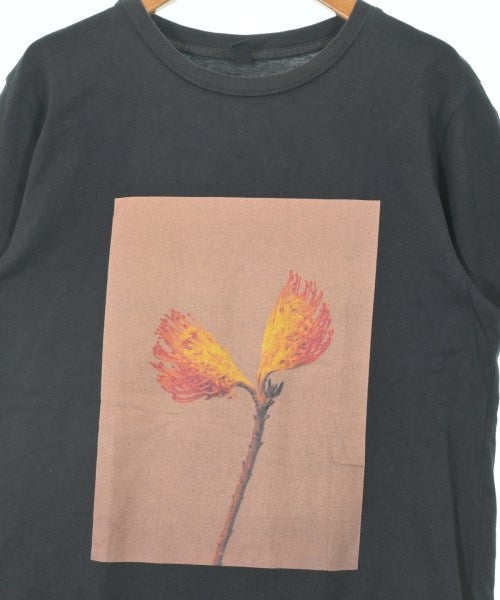 LISA KING เสื้อยืด/เสื้อท็อปส์