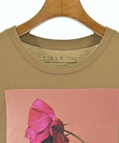 LISA KING เสื้อยืด/เสื้อท็อปส์