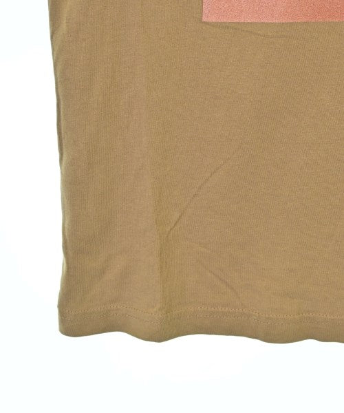 LISA KING เสื้อยืด/เสื้อท็อปส์