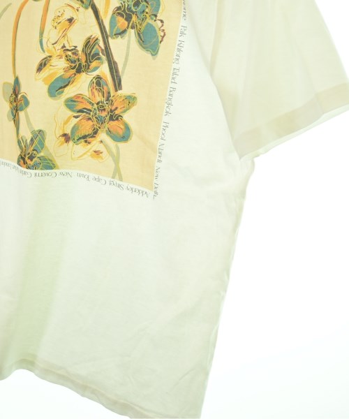 LISA KING เสื้อยืด/เสื้อท็อปส์