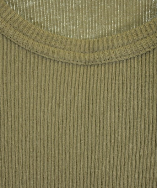 OVERNEATH เสื้อยืด/เสื้อท็อปส์