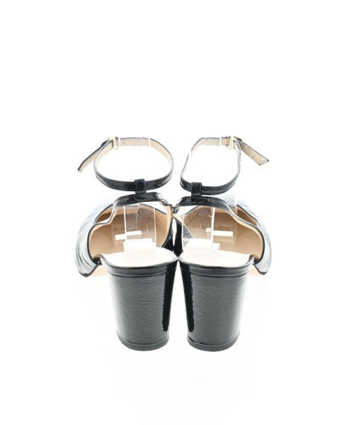 2.718 รองเท้าส้นสูง