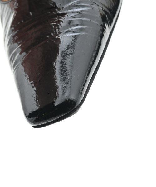 2.718 รองเท้าส้นสูง