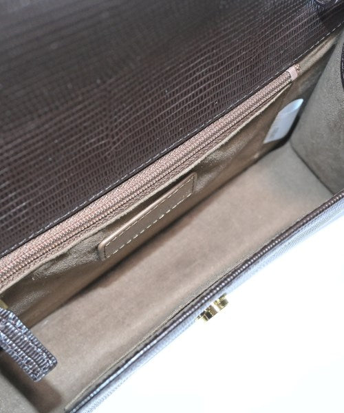 2.718 กระเป๋าถือ