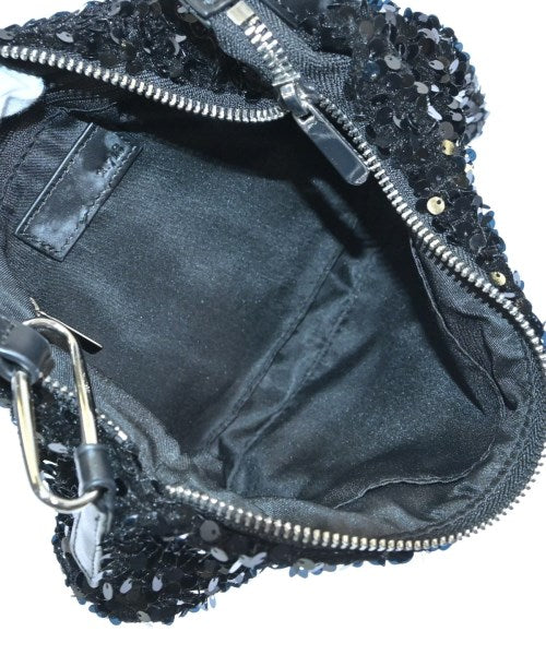 2.718 กระเป๋าถือ