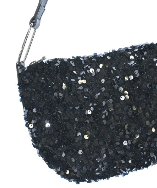 2.718 กระเป๋าถือ