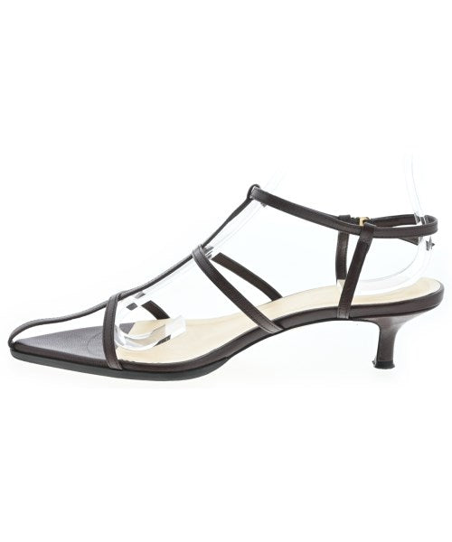 2.718 รองเท้าแตะ