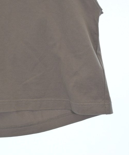 10 เสื้อยืด/เสื้อท็อปส์