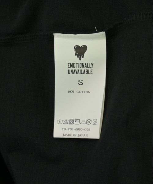 EMOTIONALLY UNAVAILABLE เสื้อยืด/เสื้อท็อปส์
