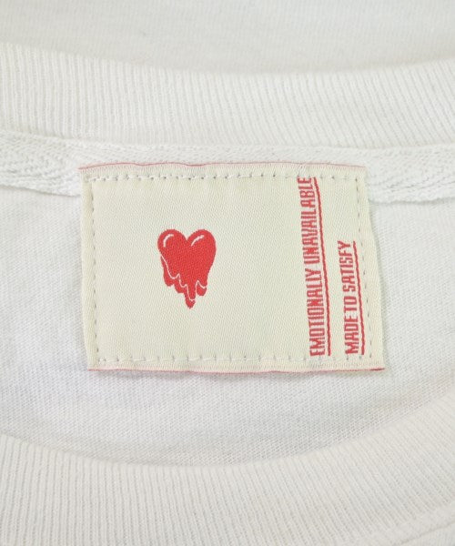 EMOTIONALLY UNAVAILABLE เสื้อยืด/เสื้อท็อปส์
