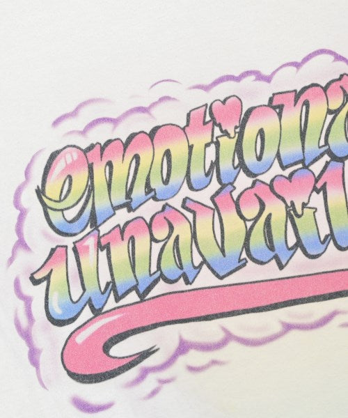 EMOTIONALLY UNAVAILABLE เสื้อยืด/เสื้อท็อปส์