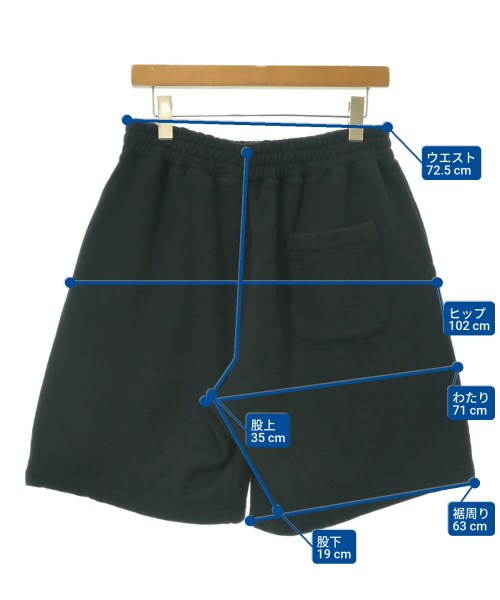 EMOTIONALLY UNAVAILABLE กางเกงขาสั้น