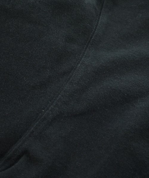 THE STANDARD MANUAL เสื้อยืด/เสื้อท็อปส์