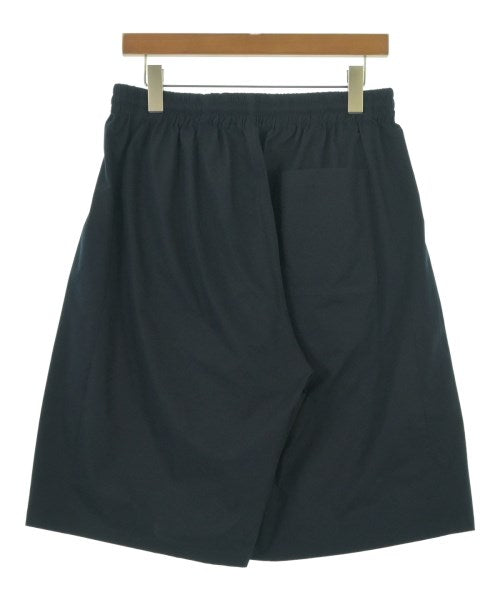 kan กางเกงขาสั้น