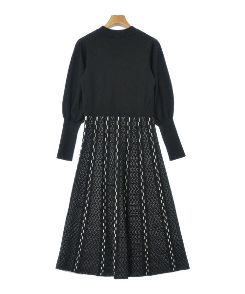 BEAUTE DE OPAQUE ชุดเดรส