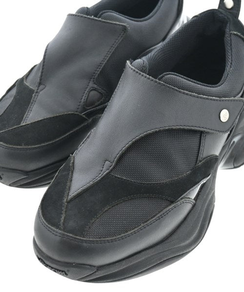 OAO รองเท้าผ้าใบ