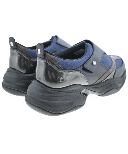 OAO รองเท้าผ้าใบ