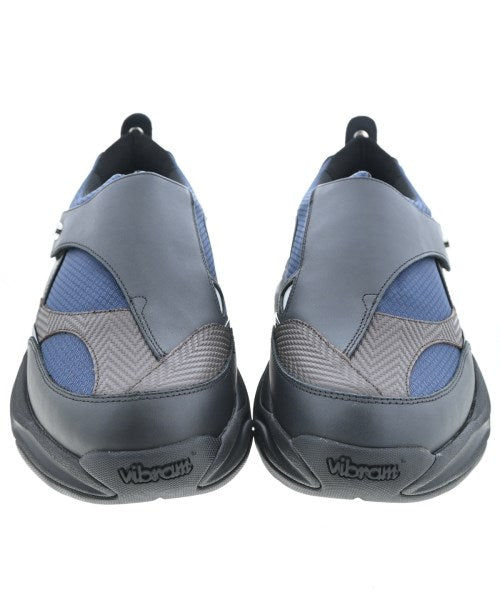 OAO รองเท้าผ้าใบ