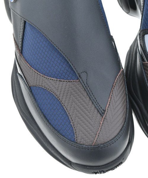 OAO รองเท้าผ้าใบ