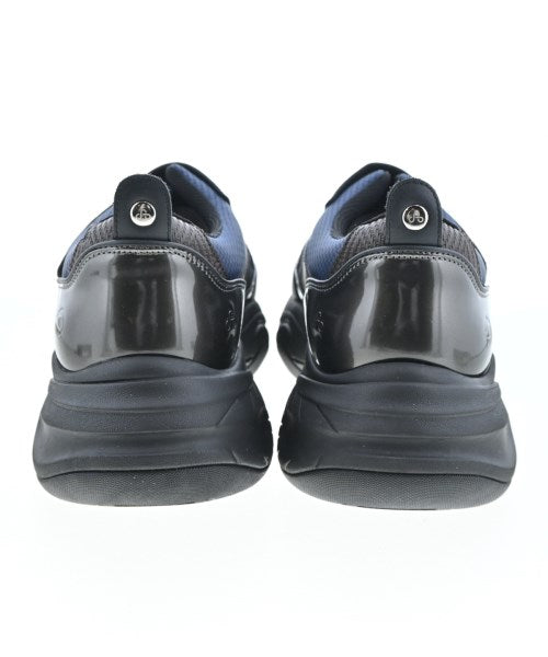 OAO รองเท้าผ้าใบ