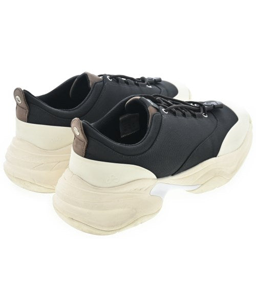 OAO รองเท้าผ้าใบ