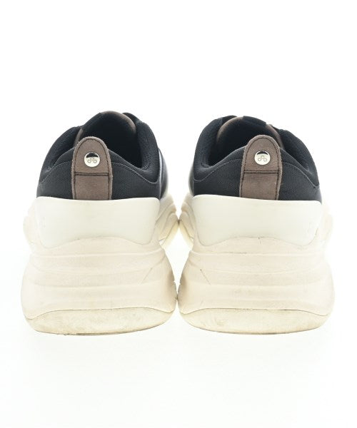 OAO รองเท้าผ้าใบ