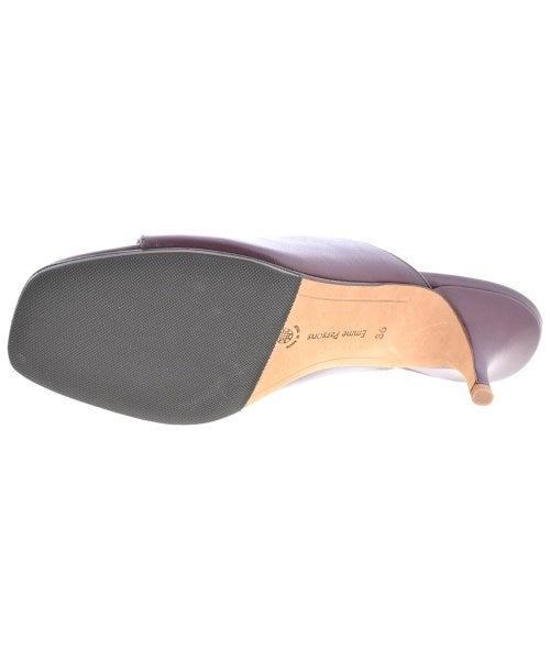 Emme Parsons รองเท้าส้นสูง