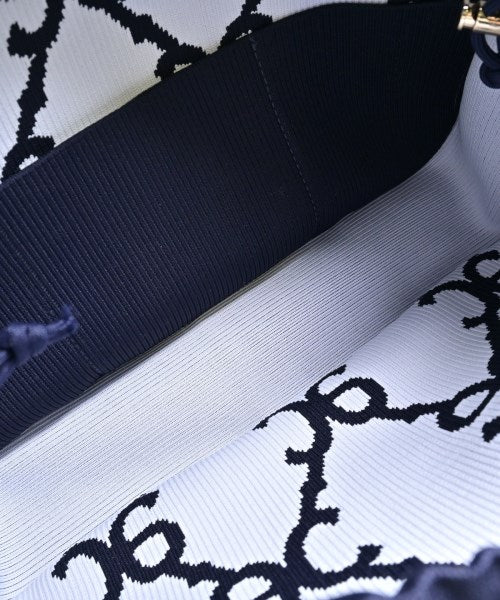 Anne Coquine กระเป๋าถือ