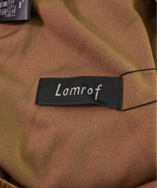 Lamrof กางเกงขาสั้น