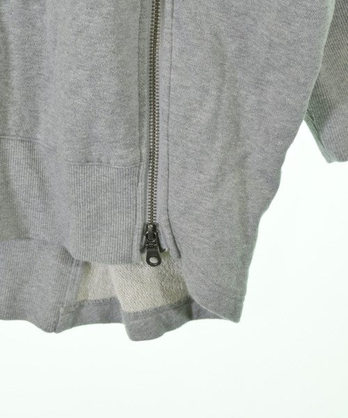 NAKAGAMI เสื้อฮู้ด