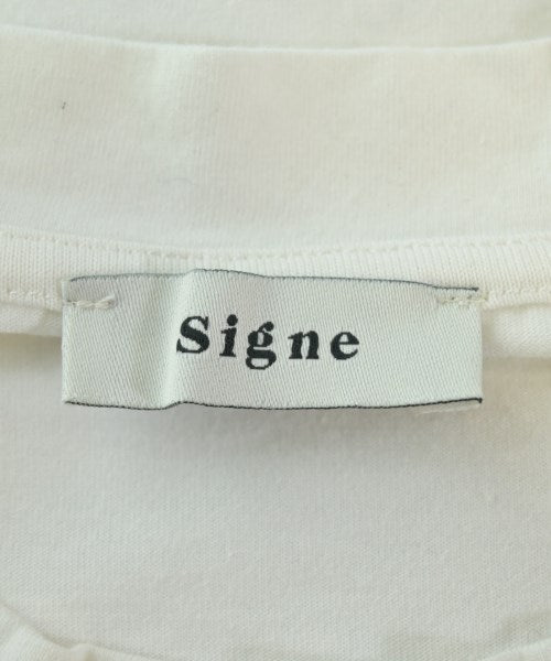 signe เสื้อยืด/เสื้อท็อปส์