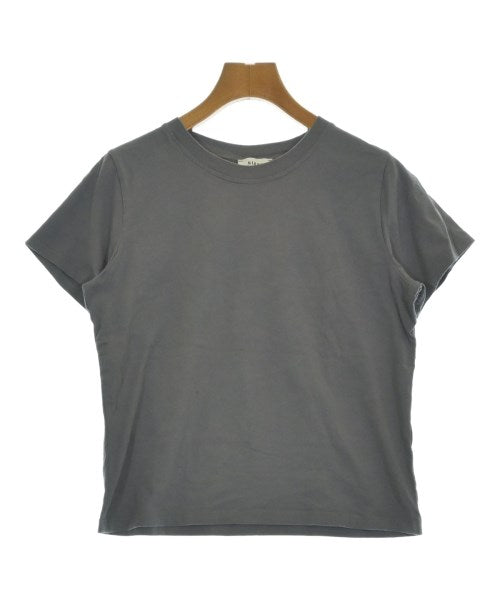 signe เสื้อยืด/เสื้อท็อปส์