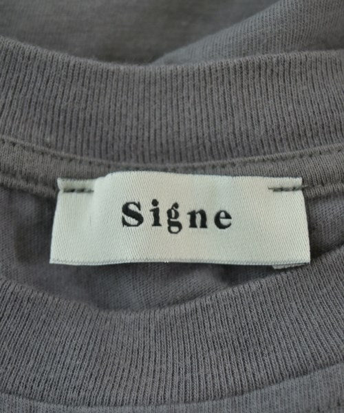 signe เสื้อยืด/เสื้อท็อปส์
