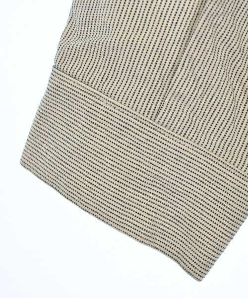 THRIFT WEAR MARKET & FLEAMARTKET TOUrr เสื้อลำลอง