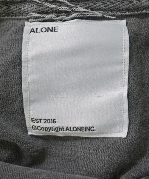 ALONE เสื้อยืด/เสื้อท็อปส์
