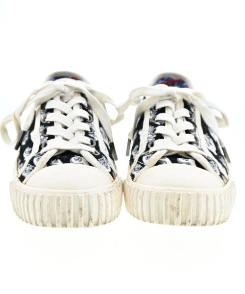 Bata รองเท้าผ้าใบ