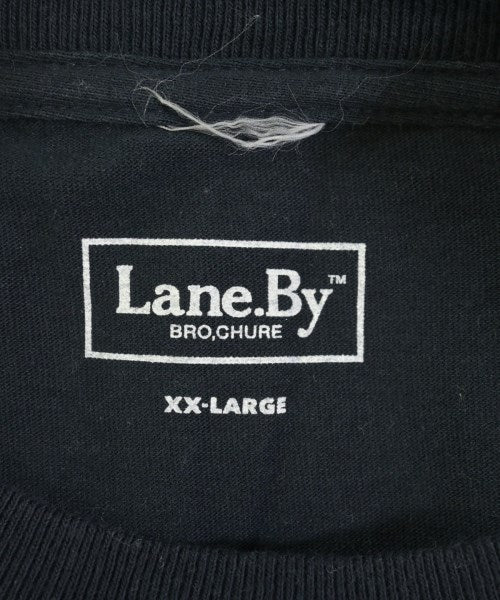 BROCHURE เสื้อยืด/เสื้อท็อปส์