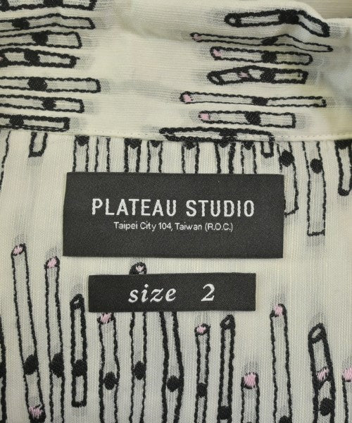 PLATEAU STUDIO เสื้อลำลอง