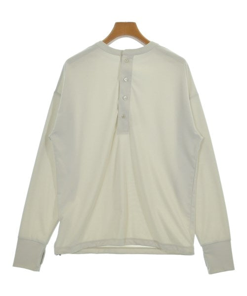 UNFILO เสื้อยืด/เสื้อท็อปส์