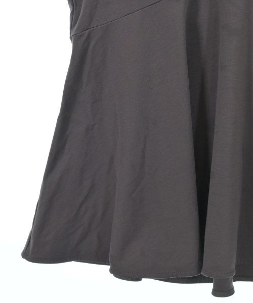 UNFILO เสื้อยืด/เสื้อท็อปส์