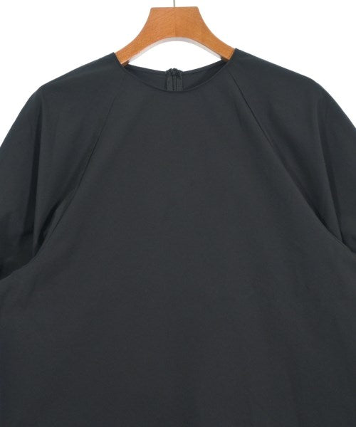 UNFILO เสื้อสตรี