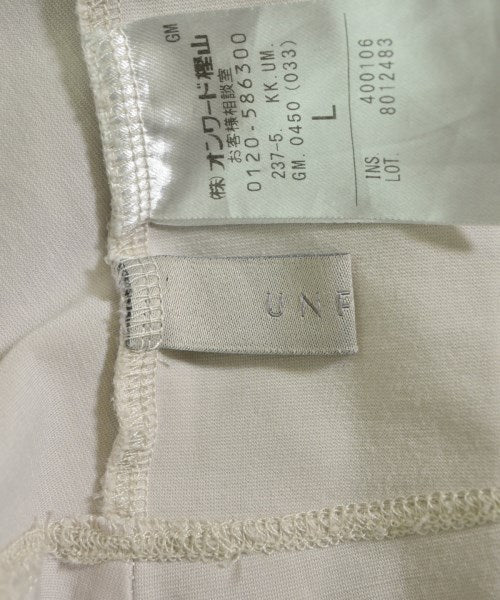 UNFILO เสื้อยืด/เสื้อท็อปส์